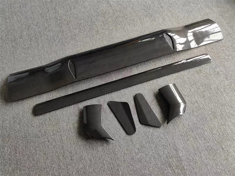 For  812 M Style Carbon Fiber Rear Spoiler Body Kit Front Bumper Rear Bumper Side Skirt Mudguard